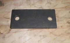 Пластина крепления стабилизатора к передней балке (нового образца) WG9925680012