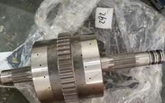 Корпус вала первой/третьей передачи ГМП CDM833 ZL30E.5.3.1