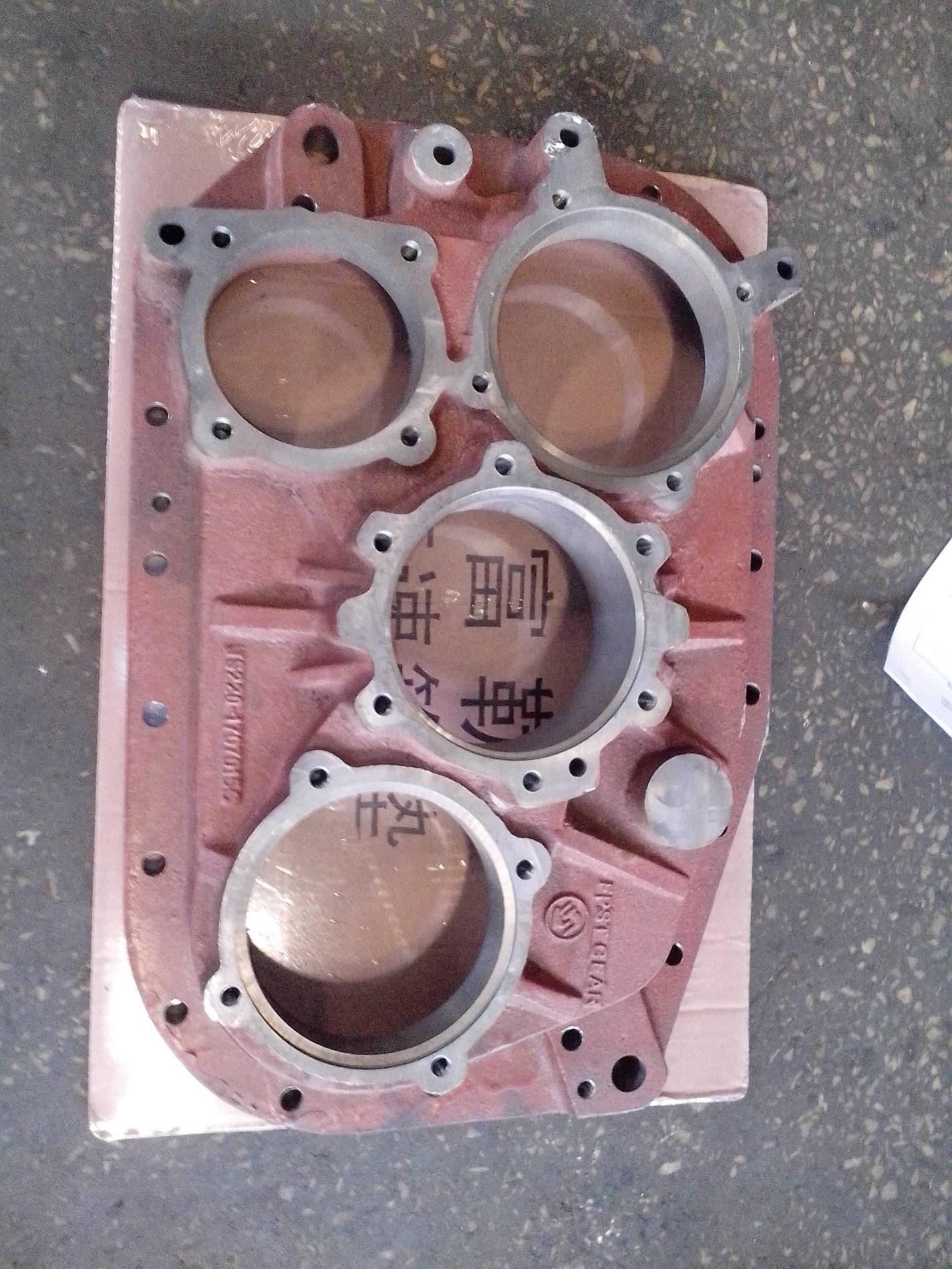 Крышка КПП задняя (с проточкой) 12JS220-1707015C