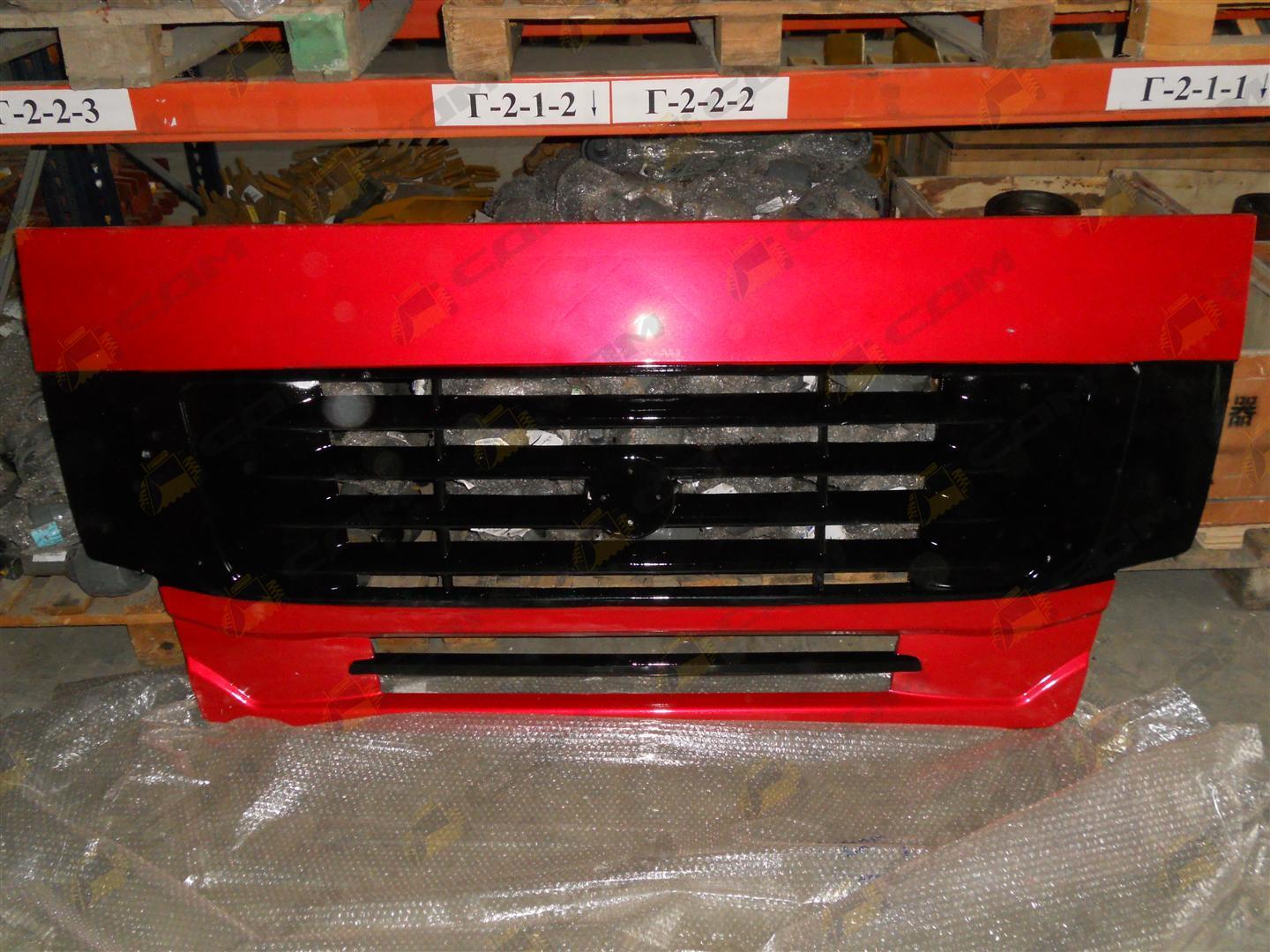 Решетка радиатора (капот) HOWO WG1642110013