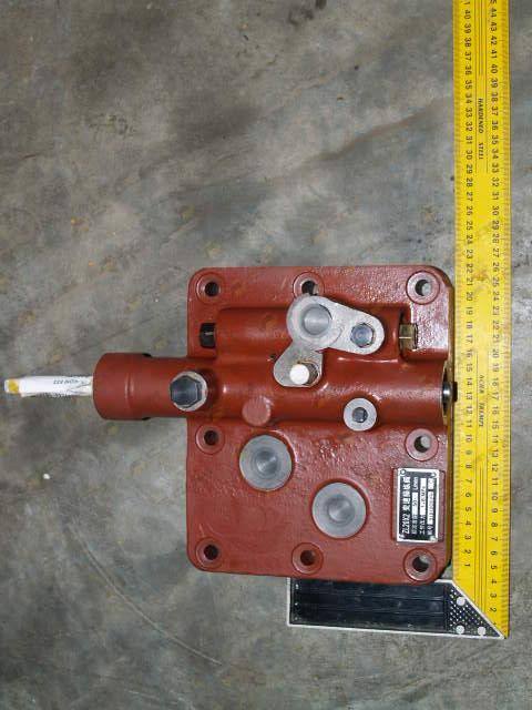 Клапан трансмиссии ZL20X2/2215390002/860114725 ZL20X2/2215390002/120289C