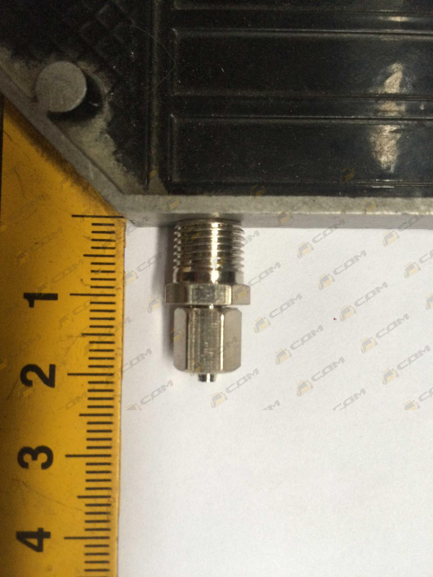 Штуцер КПП HOWO WG2229250006