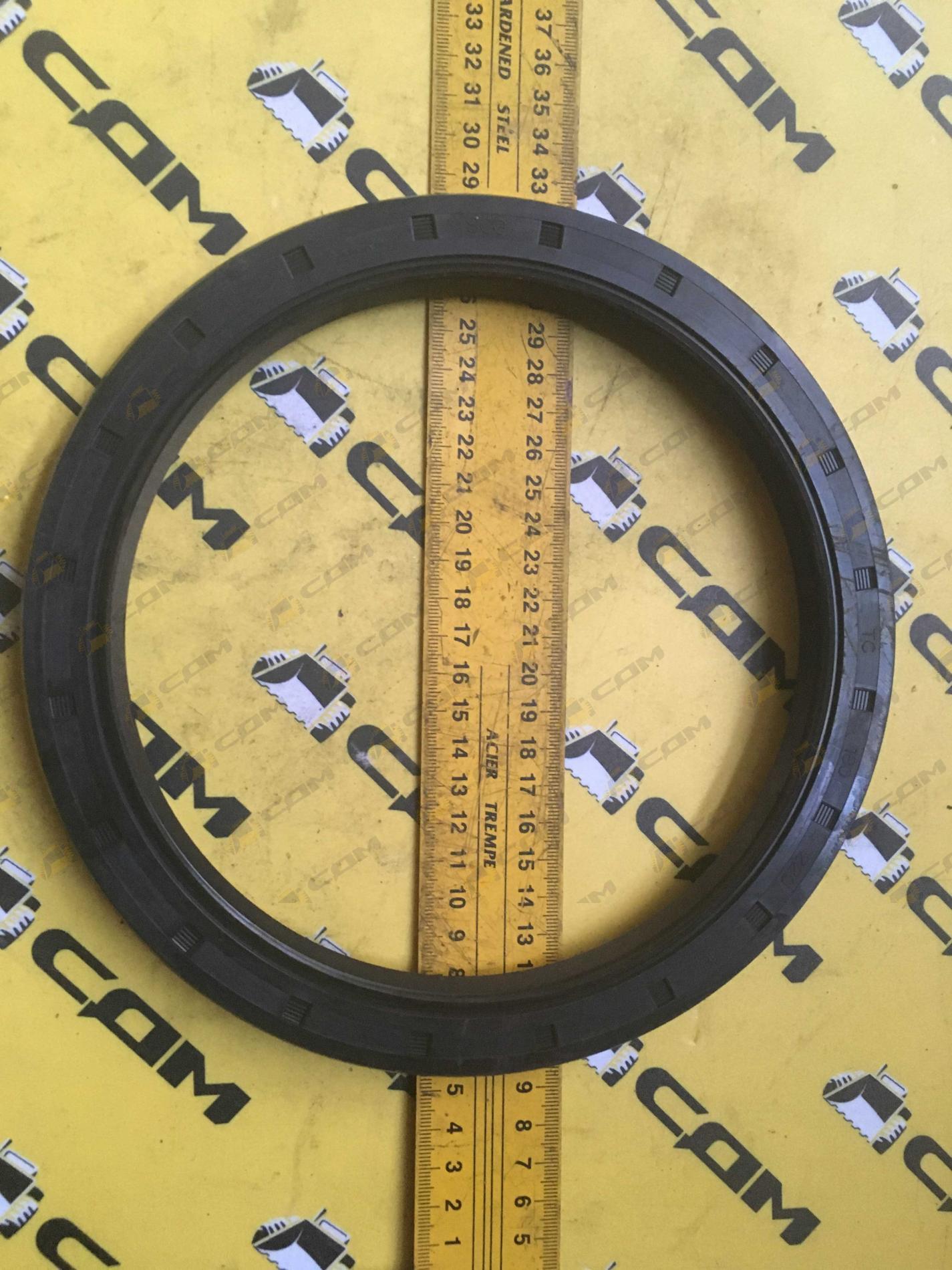 Сальник ступицы вальца 180x220x18 CDM520 LG520A.30.01.08