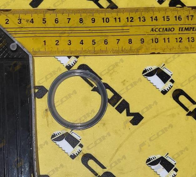 Сальник уха цилиндра поворота 40х50х4 CDM833 56186001101