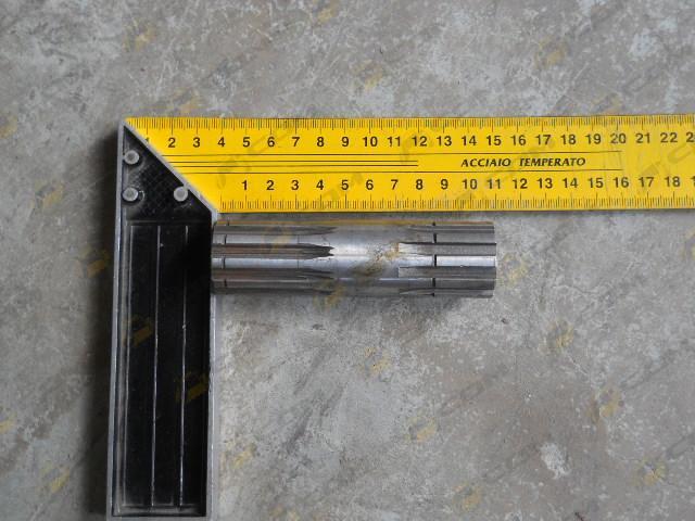 Вал привода масляного насоса CDM833 ZL30D-11-02/860114590