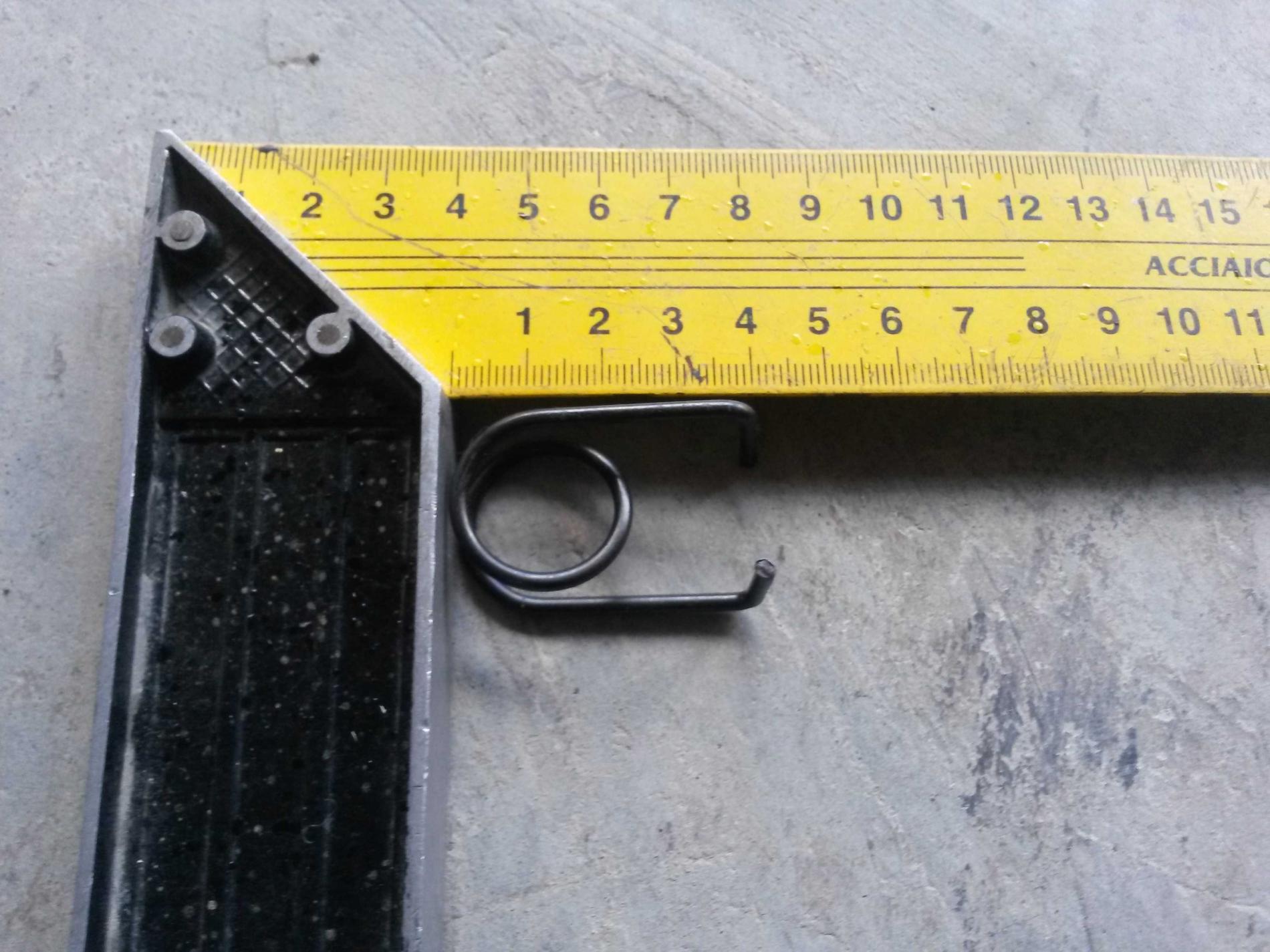 Пружина выжимного подшипника сцепления HOWO 1156302014