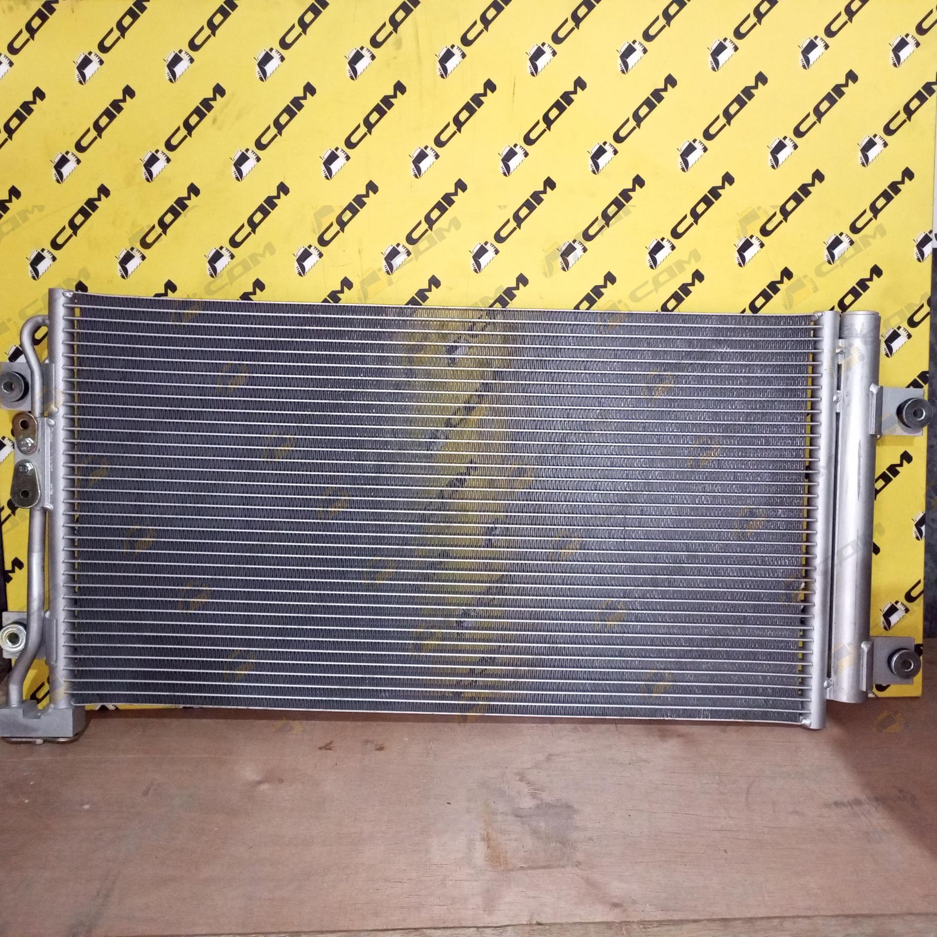 Радиатор кондиционера HOWO WG1642820010/2 WG16428200102