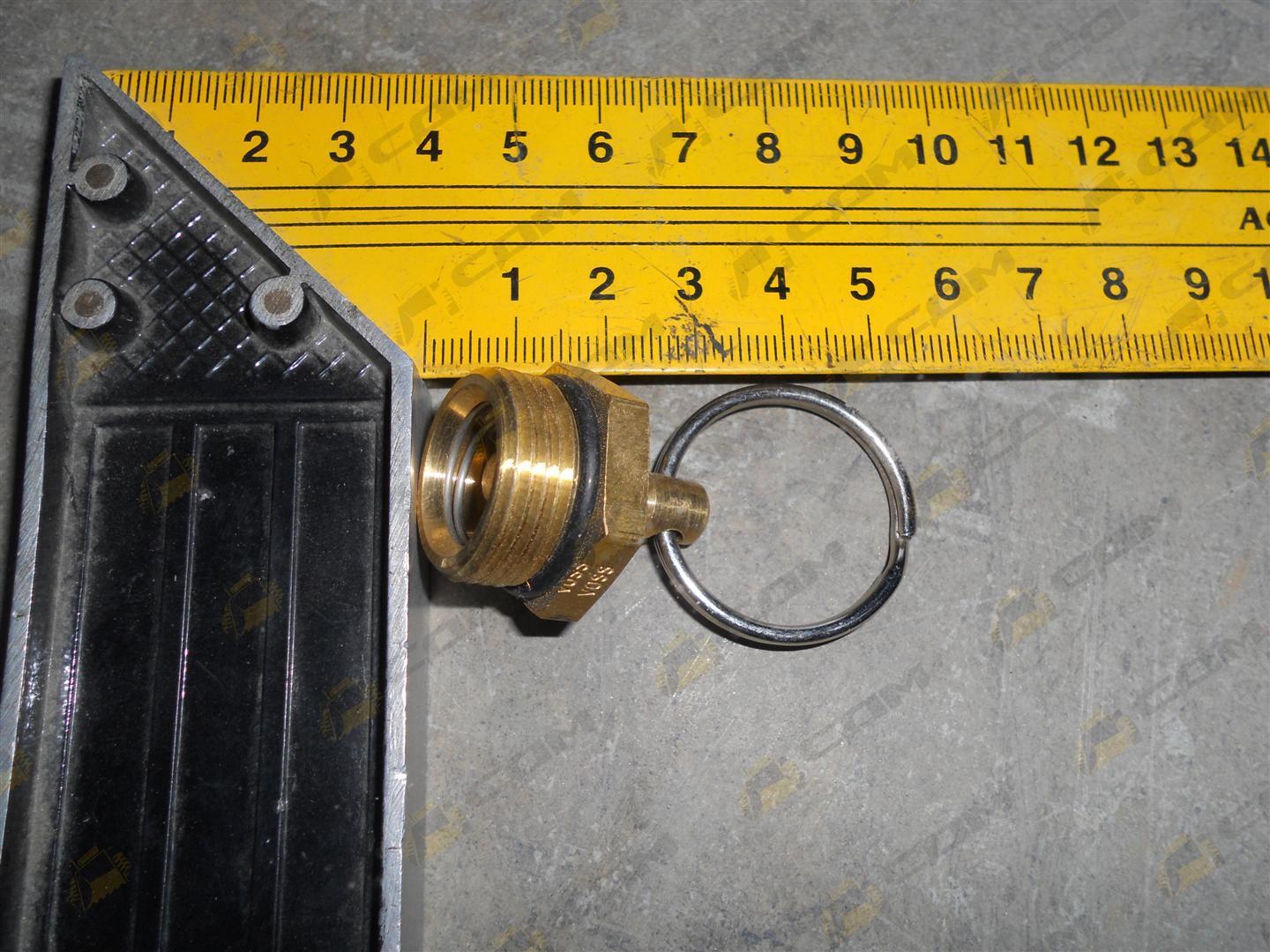 Клапан выпускной на рессивер HOWO WG9000360115