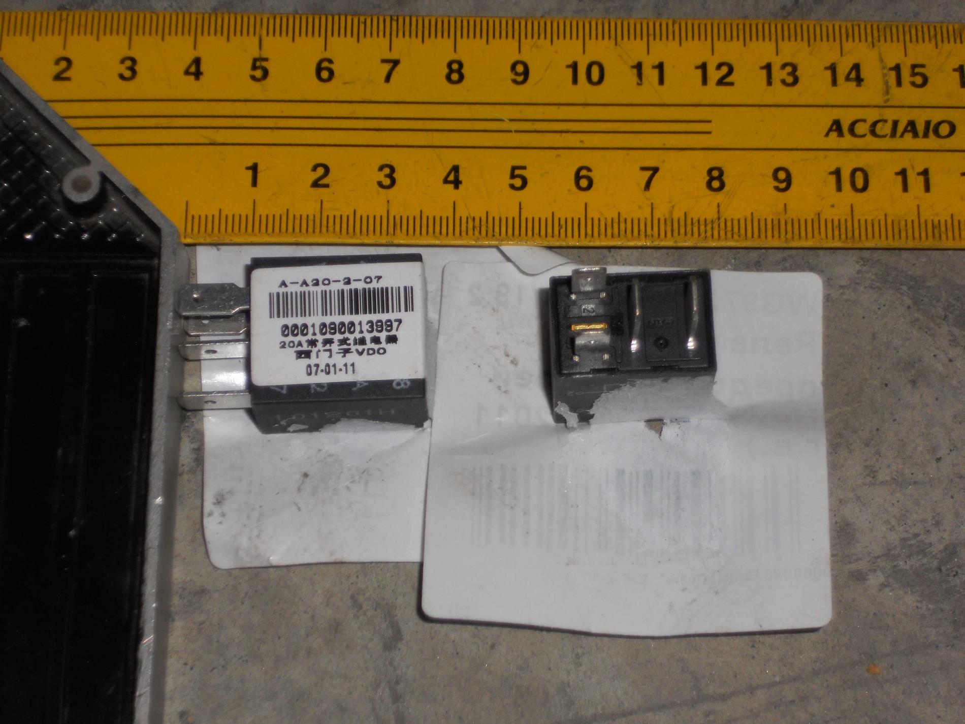 Реле панели предохранителей Howo (Euro 3, 2011 г.в.) WG9725584002-1