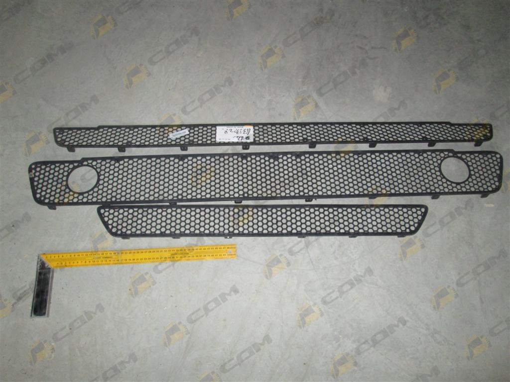 Решетка бампера (комплект) HOWO A7 WG16642400011/09/16