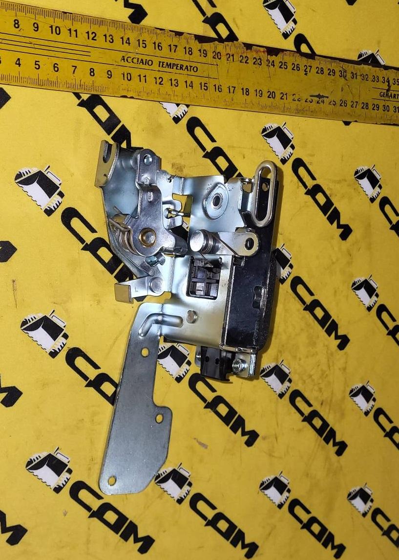 Замок двери левый А7 HOWO WG1664340008