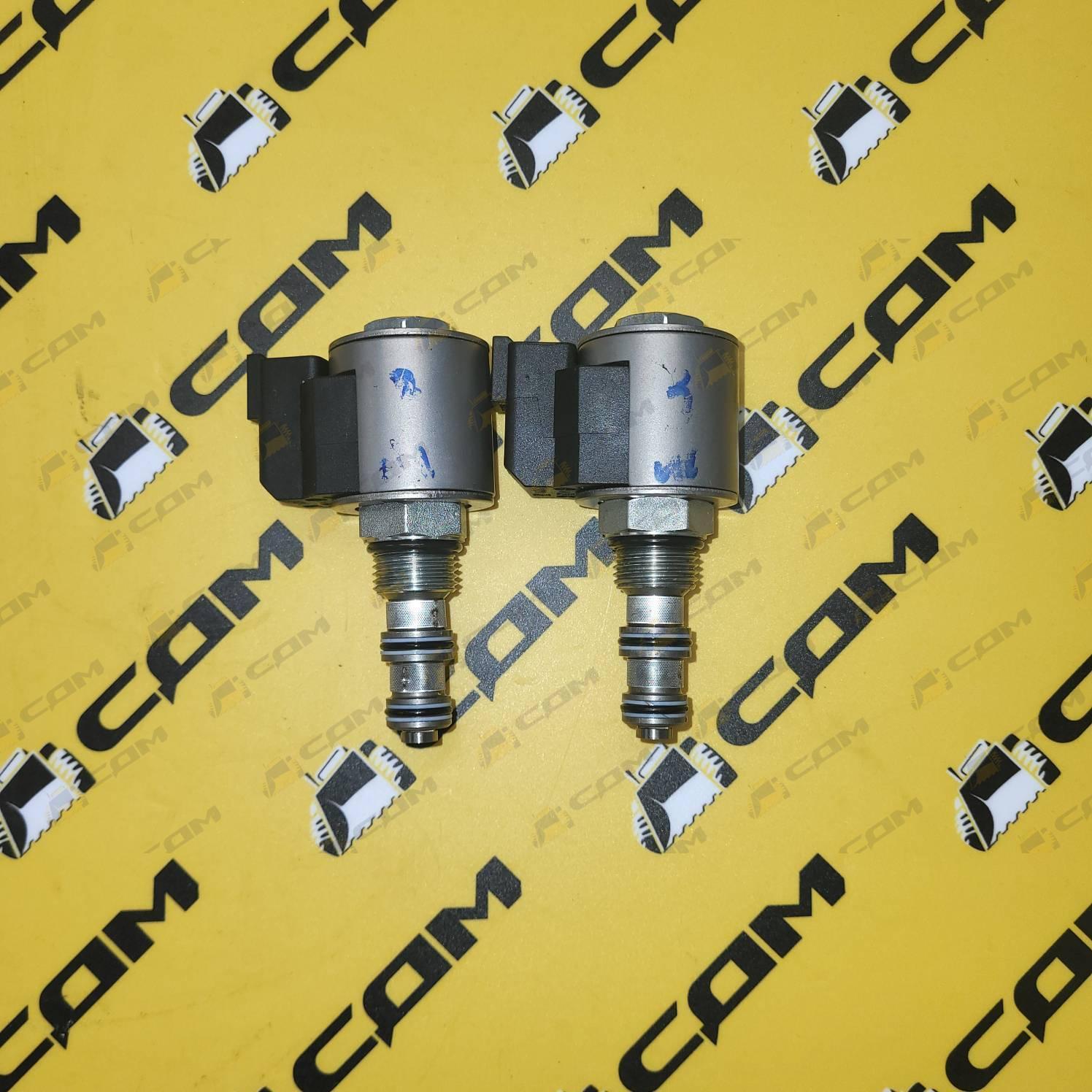 Электромагнитный клапан с золотником (M1/M2) стоит сверху DHF08S-232