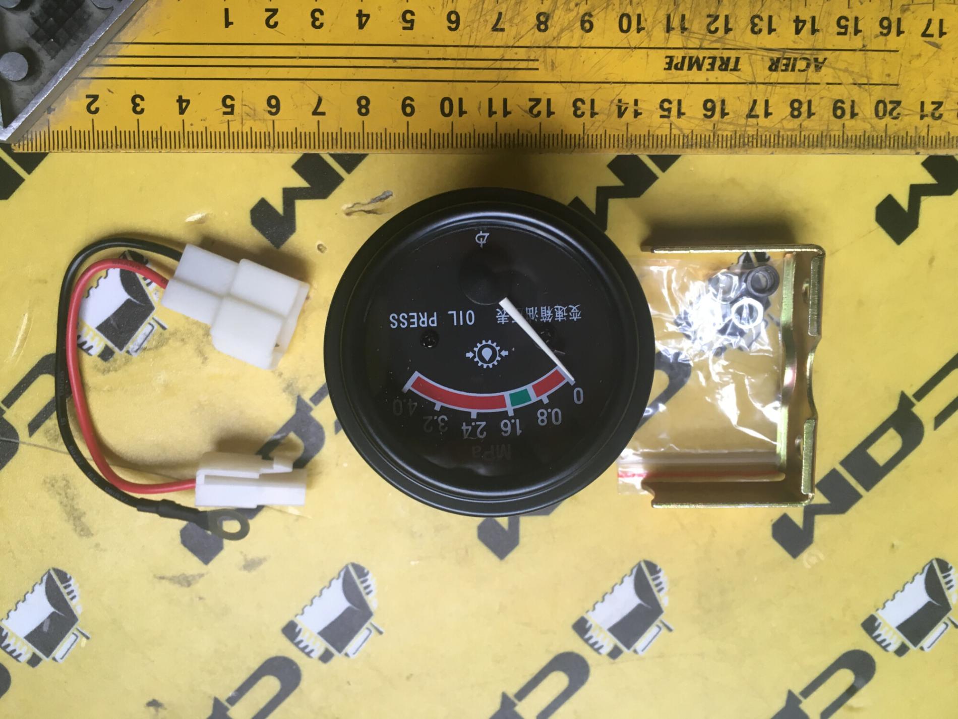 Указатель давления масла 0-4 Мра CDM (оригинал) YT2024E/LG833B.15I.24