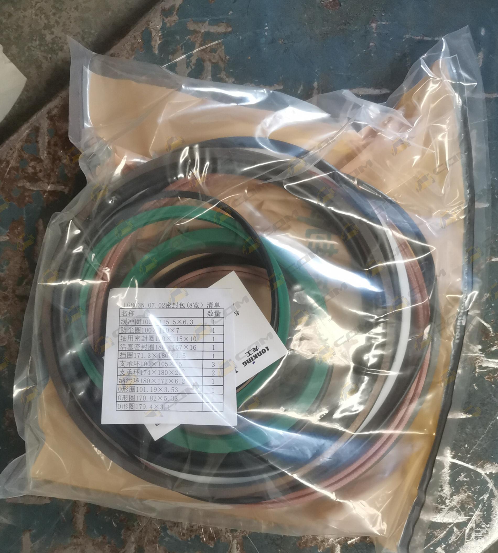 Ремкомплект цилиндра подъема стрелы LG863N 36608995360/LG863N.07.02