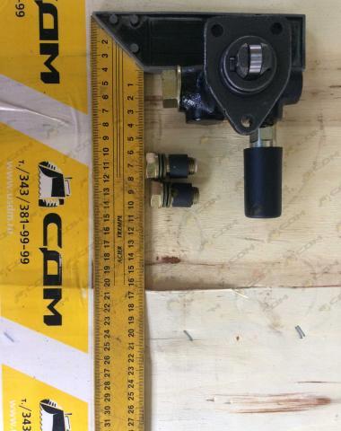 Насос топливо-подкачивающий низкого давления (ТННД) Yuchai YC6B125 / YC6108 330-1111030-179