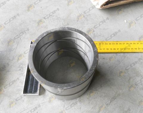 Втулка пальца крепления ковша к рукояти Solar 420LC-V 110-00204/131004-00018