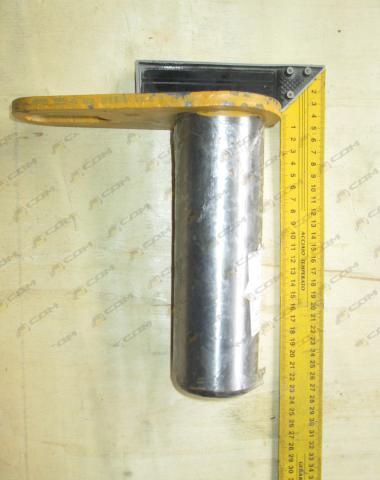 Палец ковша нижний D=65 L=210 овальный фланец CDM833 LG833.11.07/LG50D.11.07(511004-005)