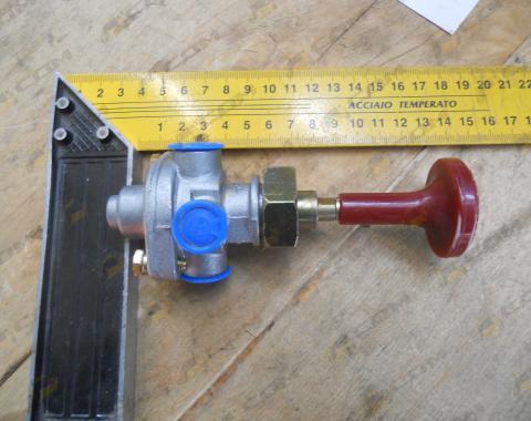 Кран ручного тормоза CDM855